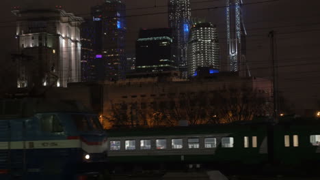 Evening-trains-in-modern-metropolis