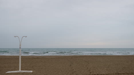 Empty-beach-in-autumn