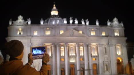 Taking-pictures-of-night-St-Peters-Basilica