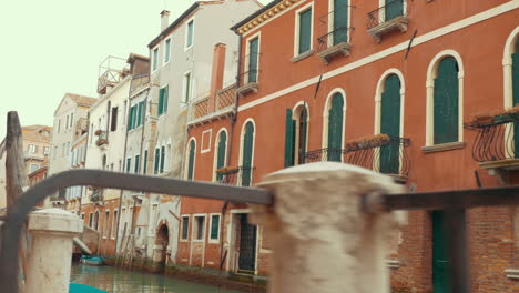 Alte-Architektur-Und-Kanäle-Von-Venedig,-Italien