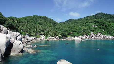 Vista-A-La-Bahía-Tropical