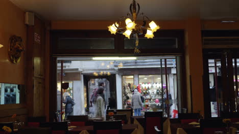 Interior-De-Cafetería-O-Restaurante-Vacío.