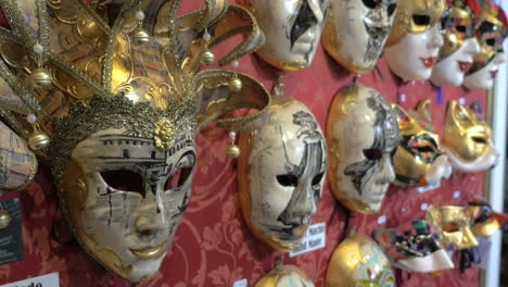 In-the-Mask-Shop-in-Venice