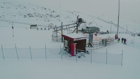 Flying-over-ski-lift-on-winter-resort