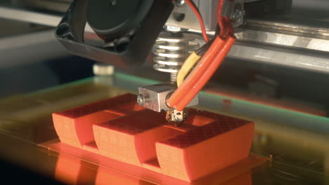 3D-printing-of-letter-E