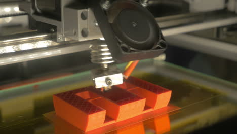 Accurate-3D-printing-of-letter-E
