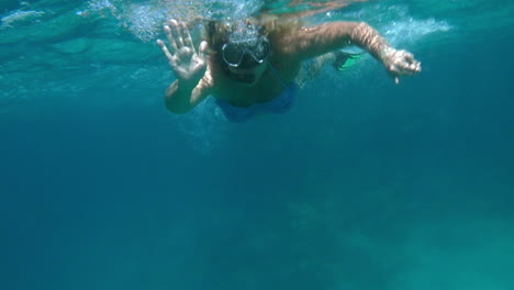 Woman-Swimming-with-Snorkel-in-Red-Sea