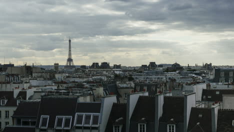 Zeitraffer-Eines-Trüben,-Bewölkten-Tages-über-Paris