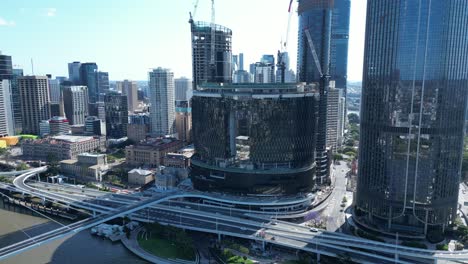 Orbiting-shot-of-Brisbane's-City-Queens-Wharf-Casino-development