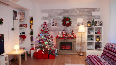 Living-room-decorated-for-christmas-holiday