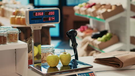 Electronic-scale-in-zero-waste-grocery-store-to-weight-bulk-items