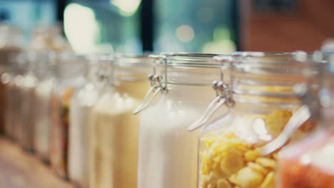 Various-pasta-types-and-grains-stored-in-reusable-jars