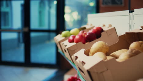 Eco-friendly-homegrown-produce-in-crates-on-store-shelves