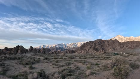 Alabama-Hills-are-rock-formations-in-the-Sierra-Nevada-in-the-Owens-Valley,-California---wind-angle,-low-altitude-aerial-panorama