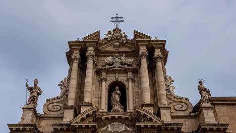 Small-but-beautiful-Cathedral-of-Noto-city,-time-lapse-view