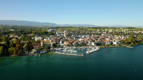 Ciudad-De-Morges-En-El-Lago-De-Ginebra,-Cerca-De-Lausana,-En-El-Cantón-De-Vaud,-Suiza.