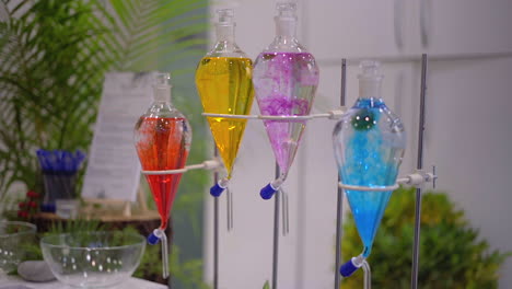 4-Farbige-Vollglas-Wasseraufbereitungschemikalien