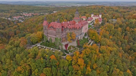 Schloss-Walbrzych-In-Niederschlesien,-Polen-#6-Herbst-Ksiaz