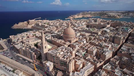 Smooth-Drone-Orbit-of-Valletta,-Tiny-Capital-of-Mediterranean-Island-Malta