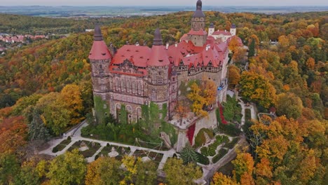 Schloss-Walbrzych-In-Niederschlesien,-Polen-#8