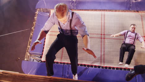 Jumping-on-trampoline-in-the-circus
