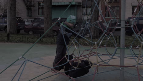 Children-activity-with-rope-web-climber