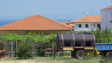 Water-Tank-on-the-House-Backyard