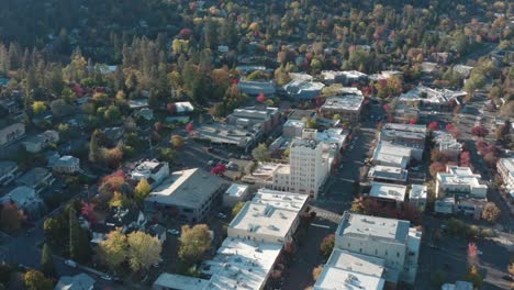 Buildings-At-Downtown-Ashland-Surrounded-By-Autumn-Trees-In-Southern-Oregon,-USA