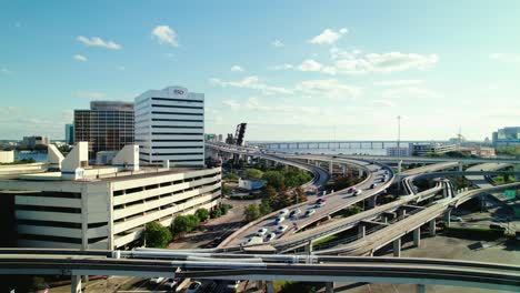 Aerial-of-Jacksonville,-Florida,-unveils-the-city's-distinctive-charm