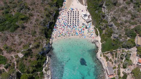 Mallorca:-Aerial-View-Of-Resort-Town-Cala-Liombards-On-Majorca-Island,-Spain,-Europe-|-Oceanfront-Follow-To-Beach-and-Cars