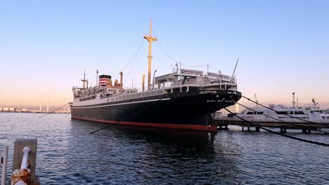 Schiffsdenkmal-„Hikawa-Maru“,-Yokohama,-Japan
