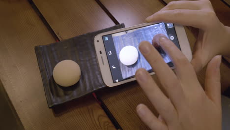 Taking-picture-of-Mochi-dessert-with-mobile-phone