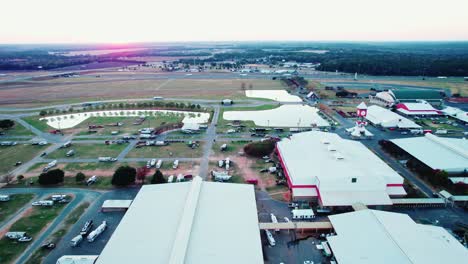 Georgia-National-Fairgrounds-Und-Landwirtschaftszentrum,-Perdue-Und-Reaves-Arena