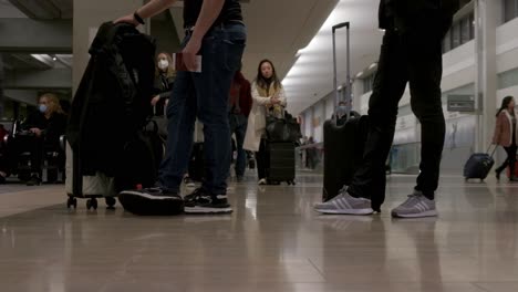 Timelapse-of-Passengers-queueing-at-Ben-Gurion-Airport-terminal,-Tel-Aviv