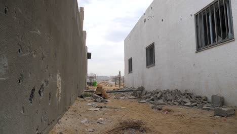 Beschädigte-Hauswände-Nach-Schüssen,-Israelischer-Hamas-Krieg-2023