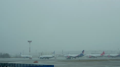 Timelapse-of-Domodedovo-Airport-on-winter-day-Moscow