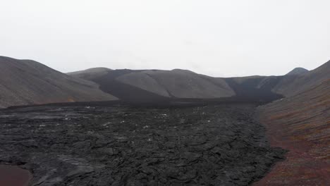 Fagradalsfjall-volcano-black-lava-fields-and-ashen-slopes,-Iceland
