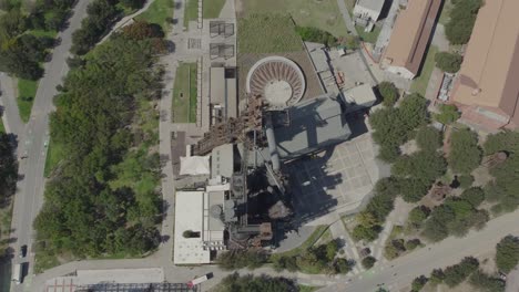 Top-down-shot-revealing-the-Museo-del-Acero-Horno-3-in-Monterrey,-Nuevo-Leon