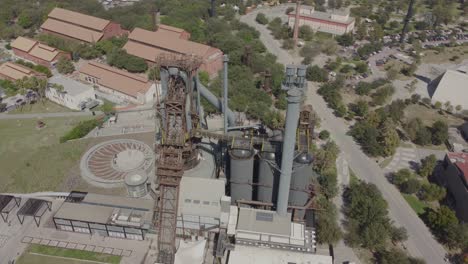 Aerial-establishing-shot-of-the-Museo-del-Acero-Horno-3-in-Monterrey,-Nuevo-Leon