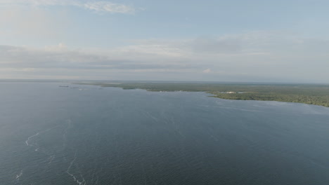 Aerial-view-of-the-Amazon-River-off-the-coast-of-Manaus,-Brazil