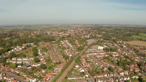 Aufsteigende-Luftaufnahme-über-Der-Stadt-Epping,-Essex