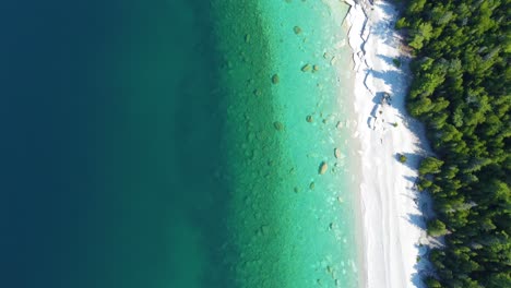 Overhead-View-Of-Pristine-Beach-In-Georgian-Bay-During-Summer-In-Ontario,-Canada