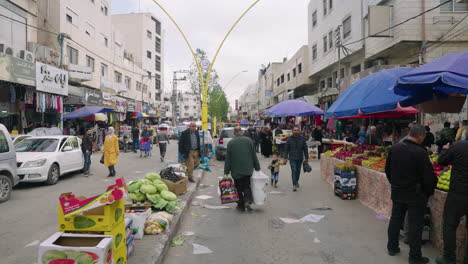 Sidewalk-Vendors-With-Busy-Streets-At-Hebron-City,-Southern-West-Bank,-Palestine