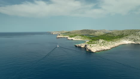 Sailing-tour-yacht-cruising-next-to-the-islands-in-Kornati-national-park