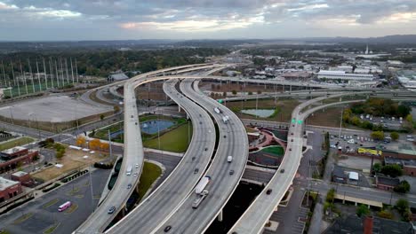 Autobahn-In-Birmingham-Alabama-Zur-Hauptverkehrszeit