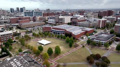 Luftaufnahme-Der-Universität-Von-Alabama-In-Birmingham-In-Birmingham,-Alabama