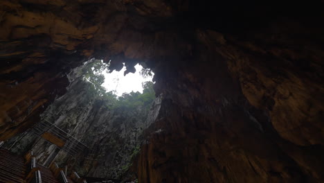 Innenansicht-Der-Batu-Höhlen-Malaysia