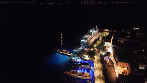 Korcula-Hafen-In-Der-Nacht