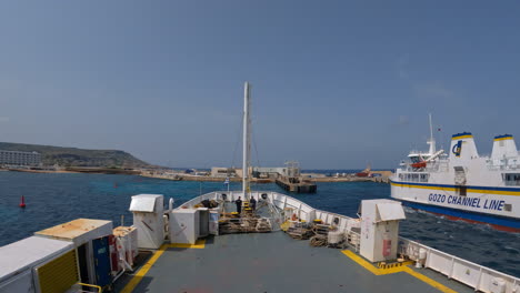 Vista-Desde-La-Terminal-Del-Ferry-De-Gozo-En-Mgarr,-Malta-En-El-Mar-Mediterráneo