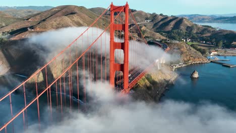 Golden-Gate-Bridge-Nebel-In-San-Francisco-In-Kalifornien,-Vereinigte-Staaten